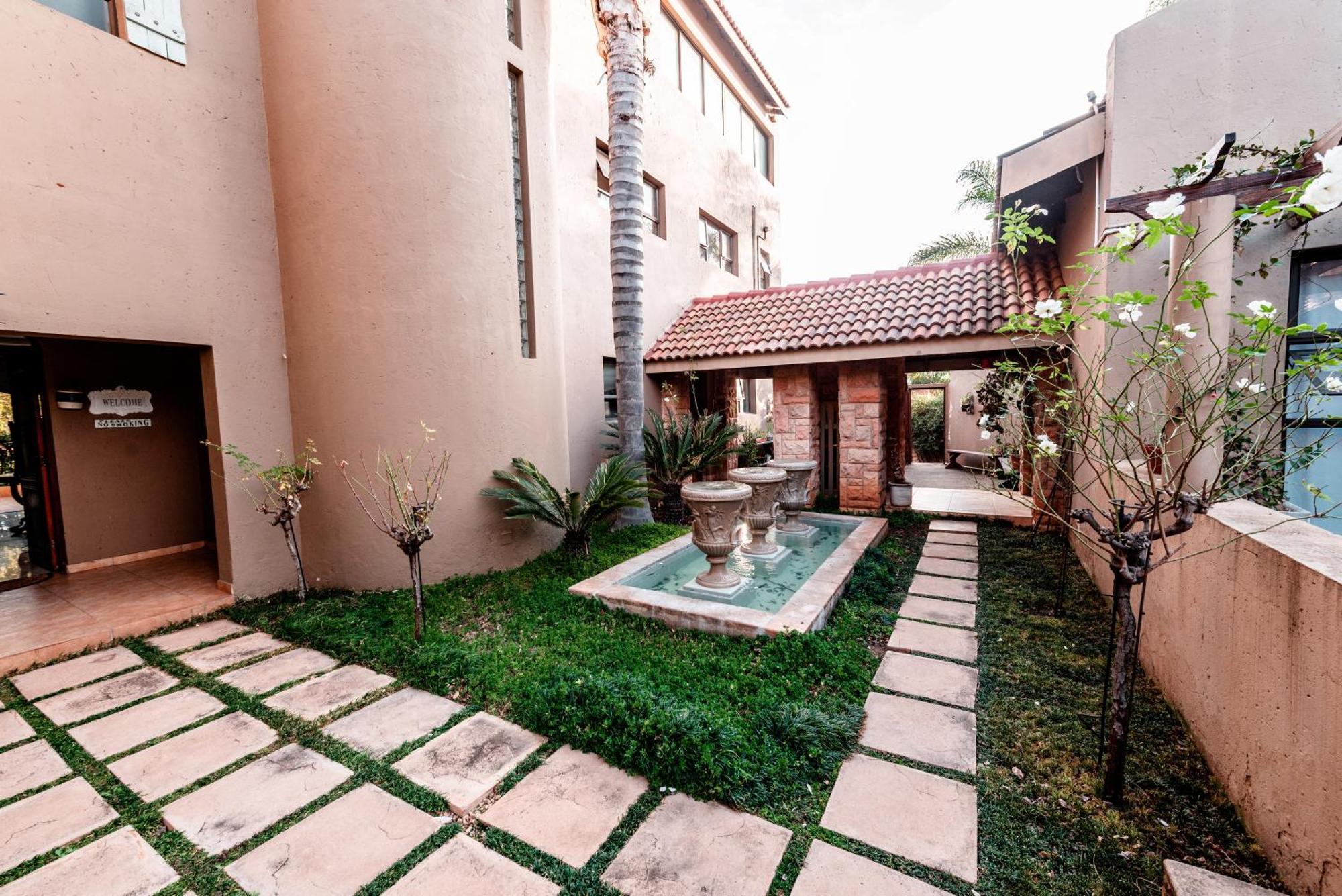 Chateau La Mer Exclusive Guesthouse & Spa Hartbeespoort Exterior photo