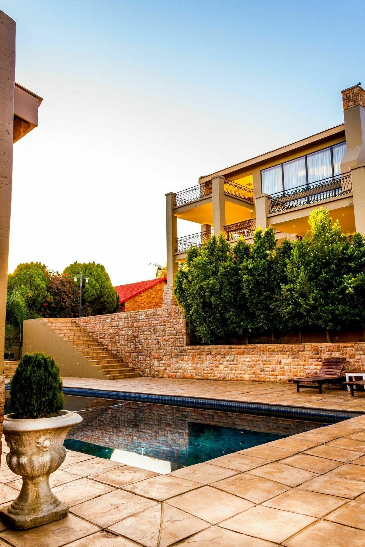 Chateau La Mer Exclusive Guesthouse & Spa Hartbeespoort Exterior photo
