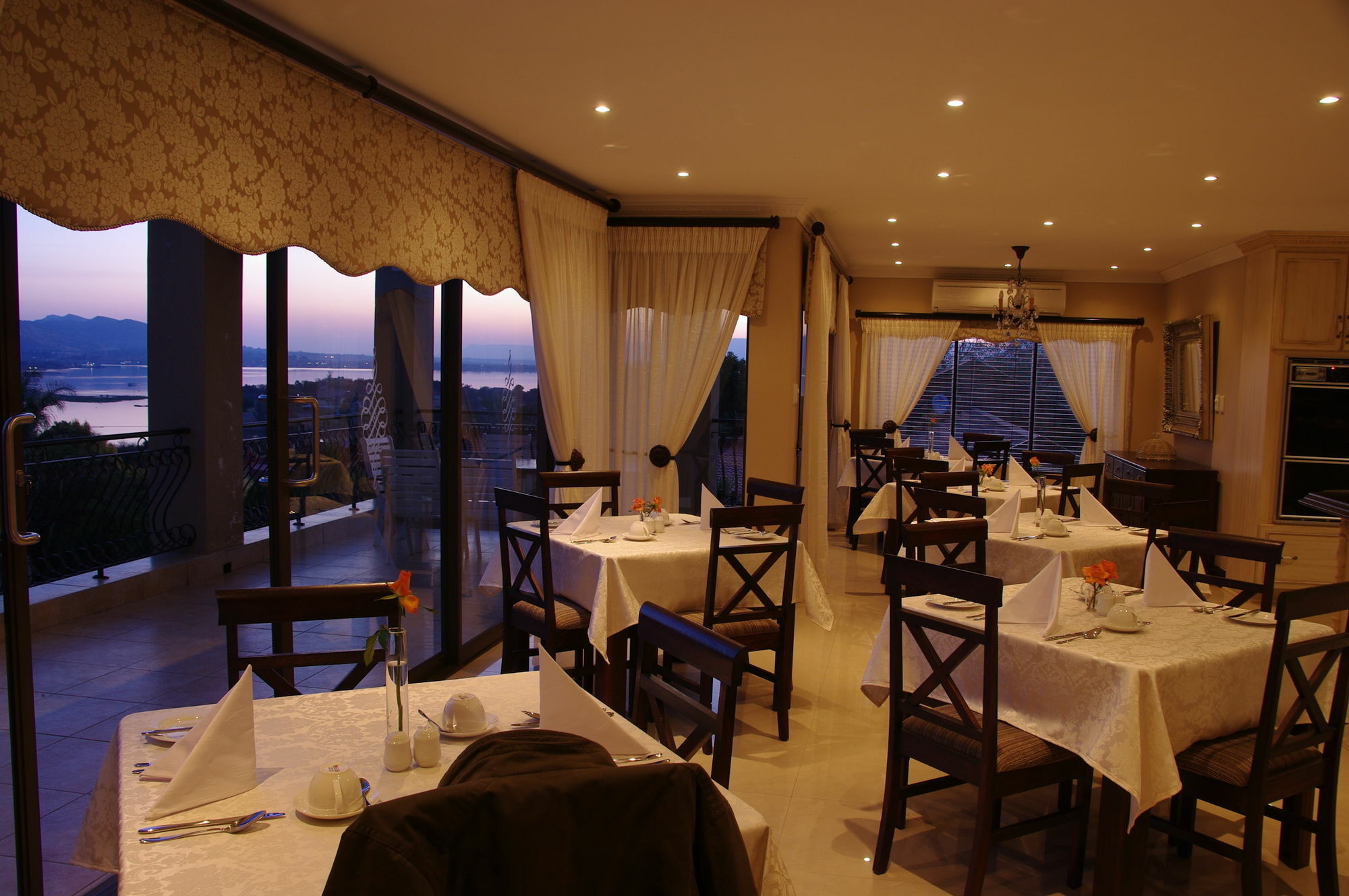 Chateau La Mer Exclusive Guesthouse & Spa Hartbeespoort Exterior photo