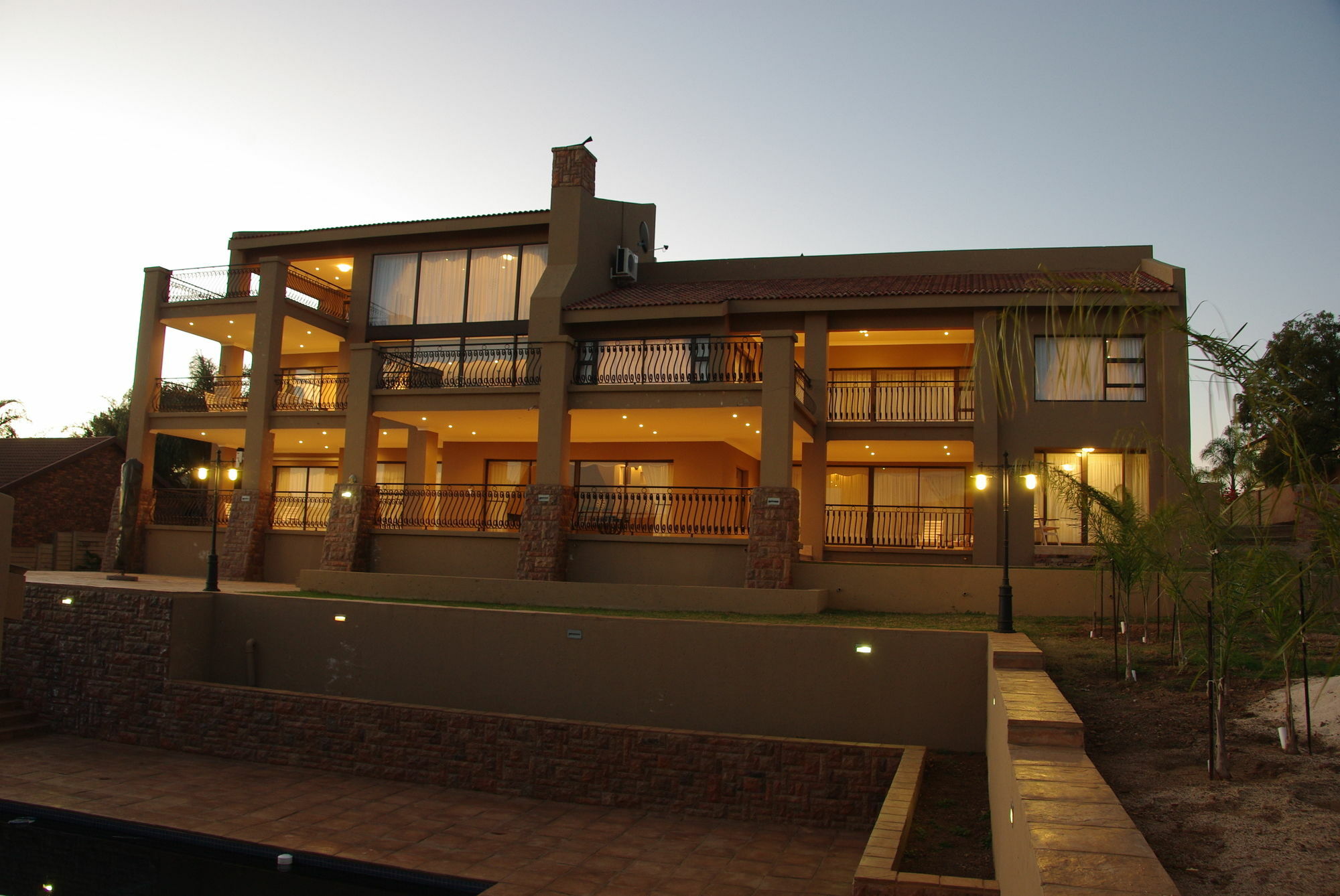 Chateau La Mer Exclusive Guesthouse & Spa Hartbeespoort Exterior photo